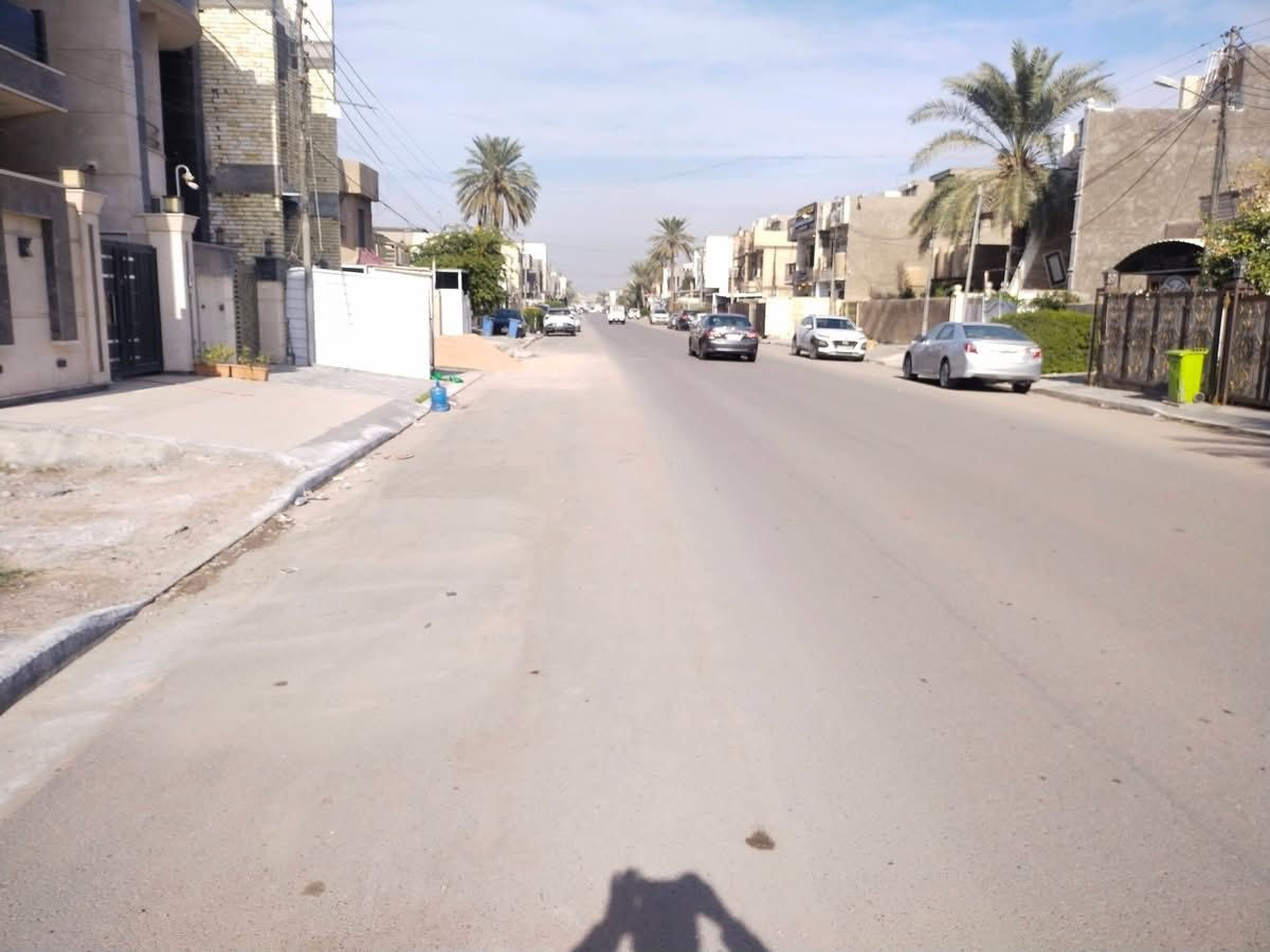 للبيع قطعة أرض في السيدية
📍 موقع مميز على شارع 20م – شبه تجاري
📐 المساحة: 100م²
↔️ الواجهة: 5م
📏 النزال: 20م

💰 السعر: 425 مليون وبي مجال
📞 للاستفسار: ***********
🏢 الكوخ للتطوير العقاري
