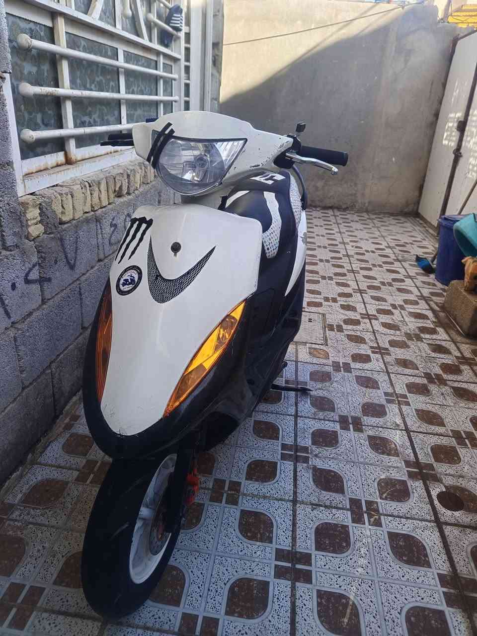 ماكس عدلة للبيع
دراجة مكينه 55 خير من الله شلعه ومعدل صالنصة صجميه مابيها نواقص نصبتها حلوه الدراجة السعر 600 بيها مجال ***********
