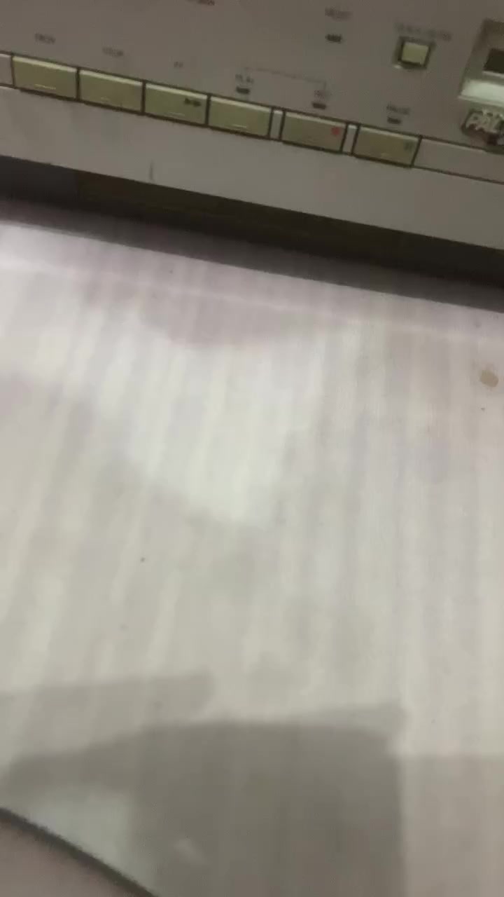 فيديو ناشنونال 2000
بيه كهرباء ولكن داخله كاسيت ما يطلع متروك من سنوات يرادله صيانه 
ابيع على وضعه ب25000


**إذا كنت صاحب هذا الإعلان وتريد حذفه لأي سبب، رجاءا أرسل رسالة إلى الدعم الفني**