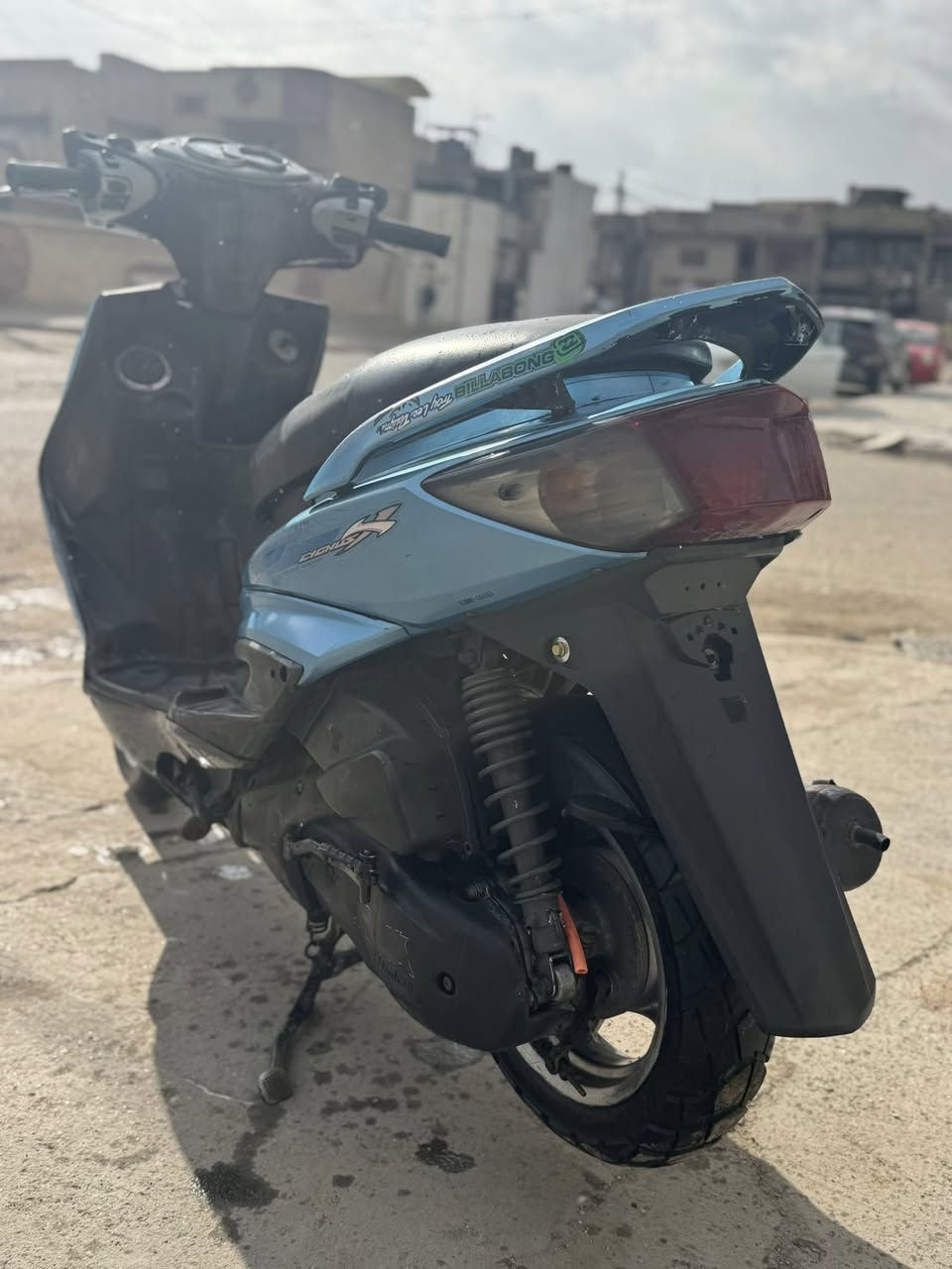 السلام عليكم سكنس فحل كابريتر بلادي الدراجه كامله مناقصها شي كهربائيتها كلها شغال تايرات جدد نضافت الكفرات ٨٠ بل ١٠٠ الدراجه ختم واحد كامله السعر ٦٥٠ وبيها مجال المكاني دوره شارع ٦٠ رقمي ***********
