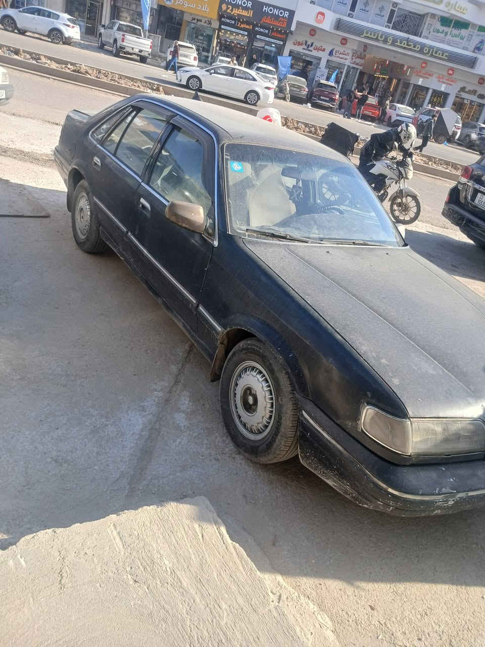 برنس بروكهام موديل 1994سنويه بسمي  جديده وهزه جديده كيراوتماتيك السعر28مكان بغداد الامين رقم التليفون ن***********
