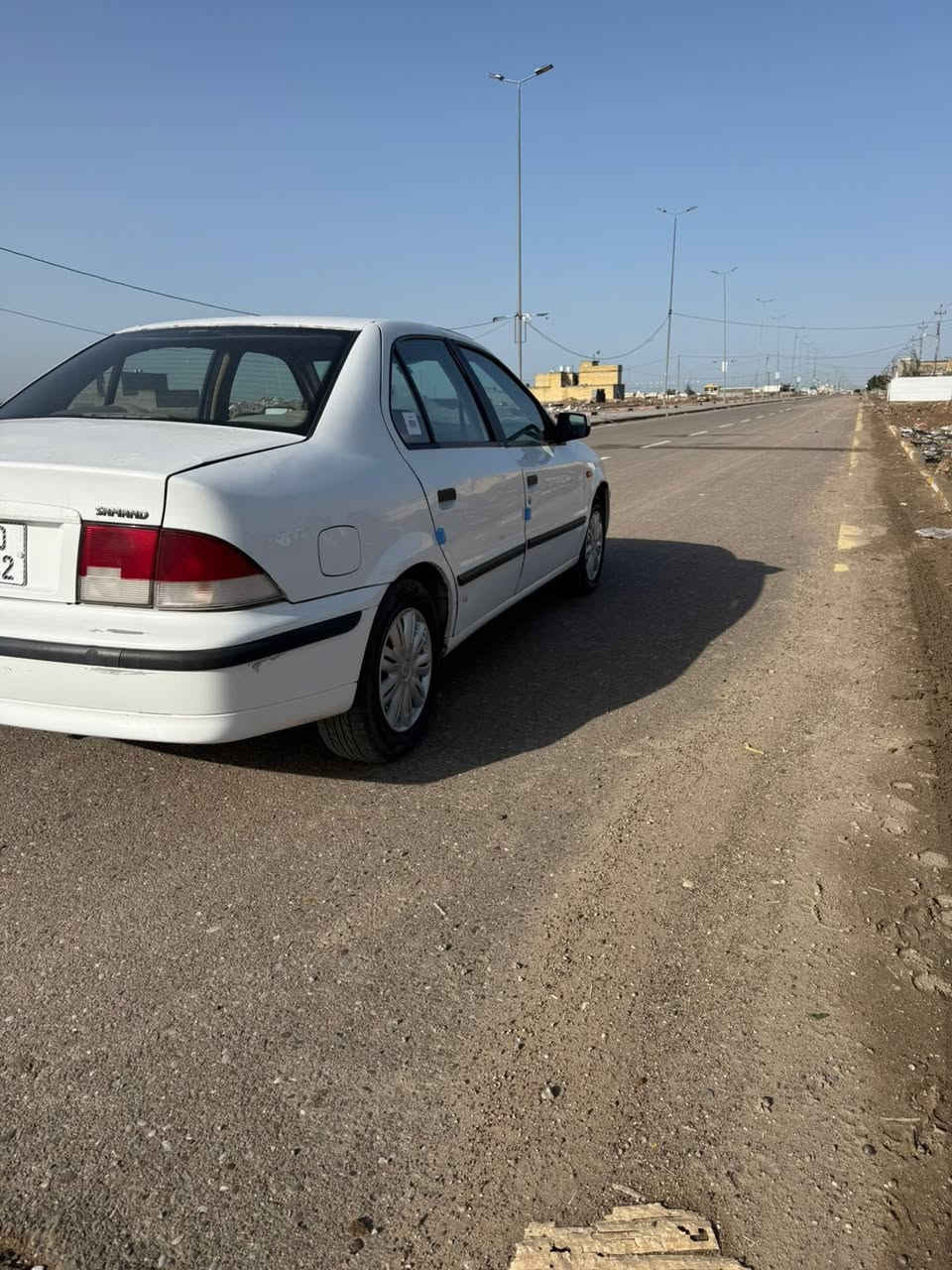 السلام عليكم سمند موديل 2011 سيارةً نضيفة كير محرك خير من الله صدر خلفي امامي جديد تخم تاير جديد رقم نكليزي مكاني بغداد السعر 40 وبيهة مجال  الرقم ***********
