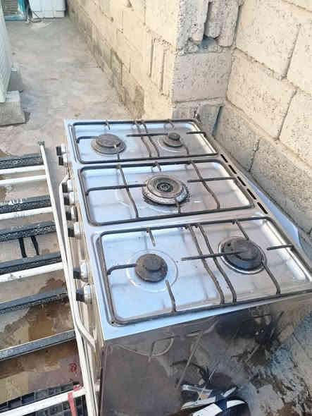 سلام عليكم طباخ البيع السعر 125شرط كلشي شغل فران شغل مكاني حويجه***********
