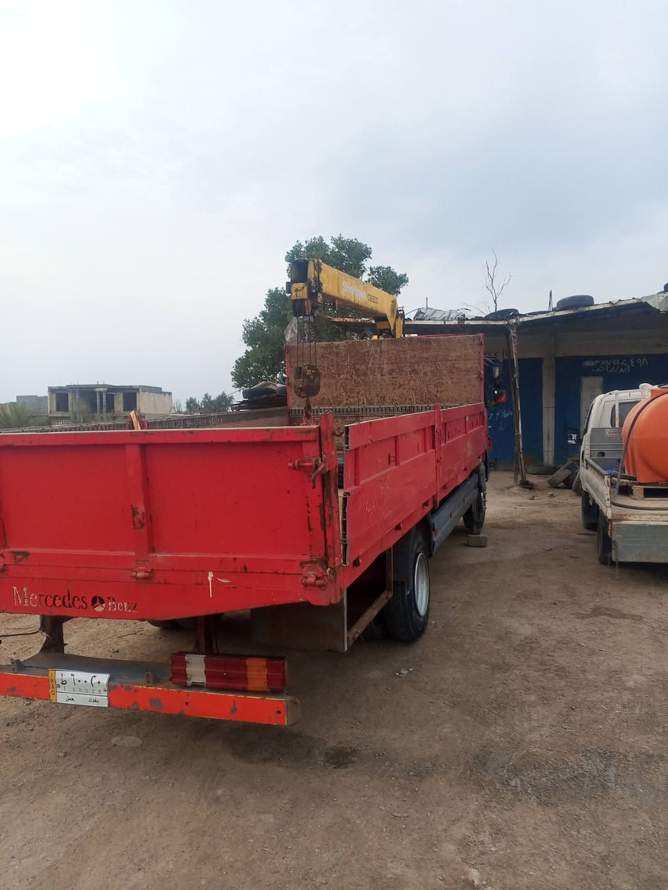 بدي اتيكو طولة 6 وربع صفاح كامل كاعية خشب سعر 13 ورقة وبي مجال ***********
