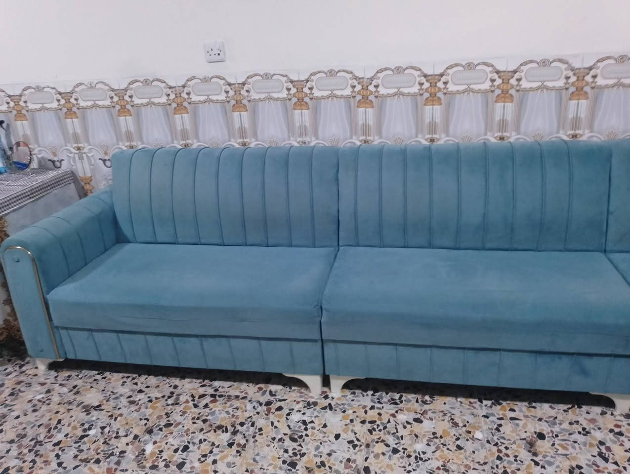 السلام عليكم غراض بيت للبيع كله نظيف قنفات ديوان
ثلاجه نوع Hisense 
نانوات واكو راوتر موجود كلهن للبيع مكاني بغداد للاستفسار ***********
