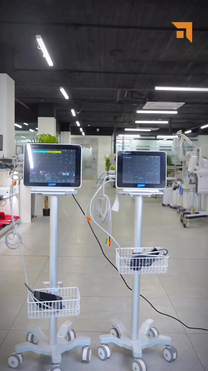 متوفر الان التصميم الاحدث لــ   defibrillator monitor DM7000
Defibrillator (AED) with an ECG monitor 💢

جهاز صدمات القلب الكهربائي لردهات الطوارئ والمستشفيات

🔅8 inch  high resolution LCD display 
🔅Light Weight
🔅Defibrillation:Waveforms Baphasic 
🔅ECG motoring standard:       5-lead ECG cable or 3-lead   ECG cable
🔅Spo2/ NIBP/ETco2/Pacemaker ( Option)/ Can add all together(ممكن اضافتها حسب الطلب) 
🔅Thermal Printer
Recorder:50mm Thermal 
Battery :Rechargeable, Ni_MH battery
تووفر كافة الاجهزة الطبية والتجميلية والاثاث الطبي والمواد الطبيه ايضا لدى شركة التقنيات الحديثة للاستفسار اكثر من خلال الرقم ***********
او من خلال رابط الواتساب https://api.whatsapp.com/send?phone=9647748182037

📍 العنوان / 
الحارثية- نهاية شارع الكندي - قرب جسر الحارثية
