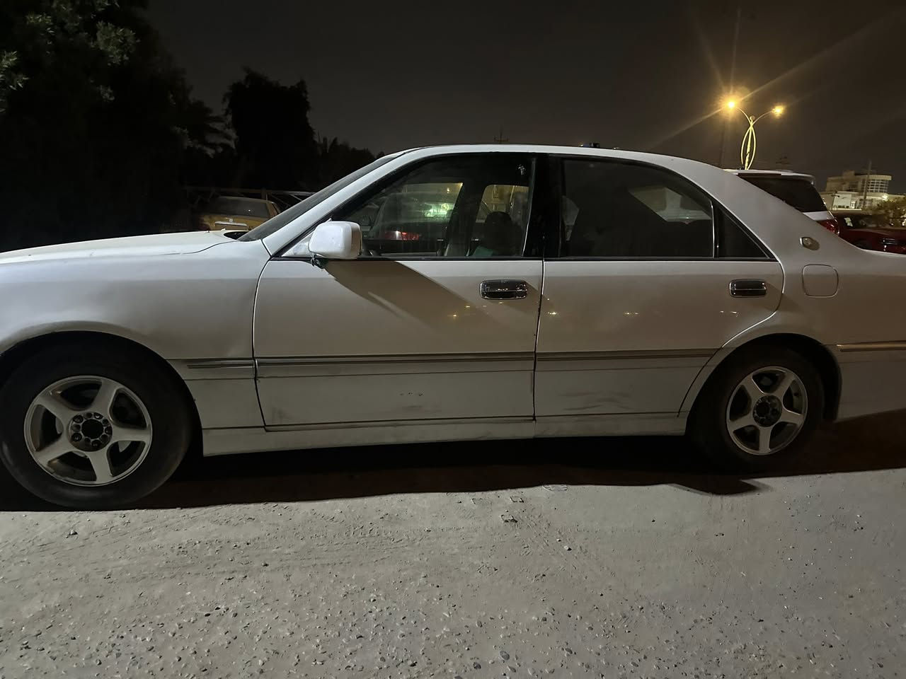 ملكه للبيع متومه اربيل طبق الأصل كصه جنطه 
تخم تاير جديد باتري جديد كير محرك تبريد كله شغال وجديد مكاني الناصريه مركز  تواصل واتساب او رصيد *********** السعر (40) وبيه مجال بسيط
