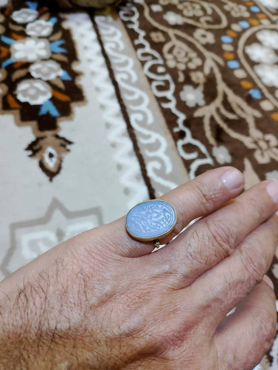 محبس بهذا الشكل سعره50 لا يوجد توصيل البصره ***********
