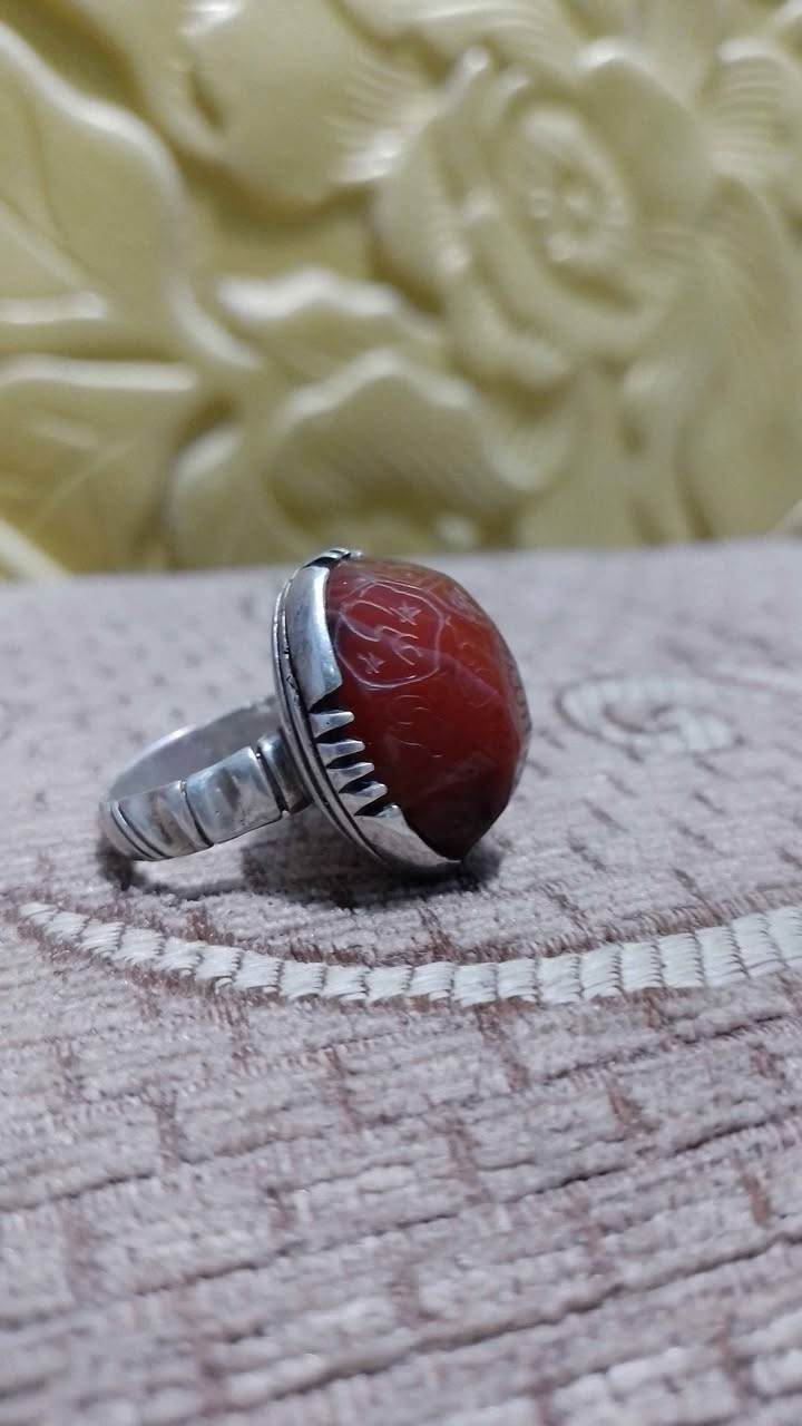 خاتم عقيق  قديم مخطوط اسماءاهل البيت ع صياغه فضه البصرة, العراق


**إذا كنت صاحب هذا الإعلان وتريد حذفه لأي سبب، رجاءا أرسل رسالة إلى الدعم الفني**