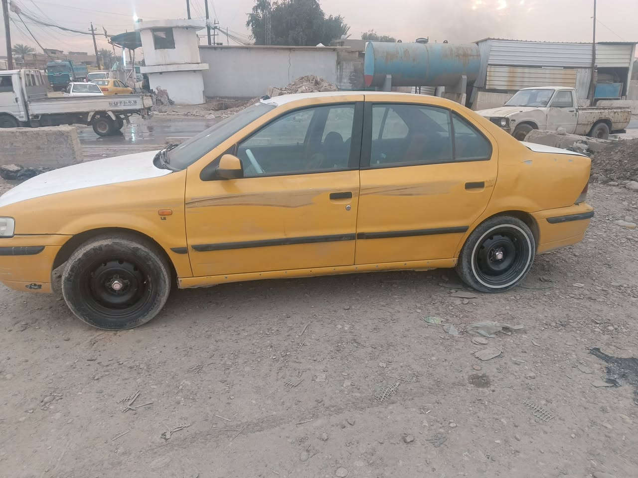 سلام عليكم سمند مشروع وطني مديل 10 يساره بسمي محرك وكير مكفولات عليهة غرامه 850 وسنويه صاقطه ب تلاثه وعشرين مكاني بغداد المين ثانيه عارضهة ب18وبيهة مجال لشراي ***********
