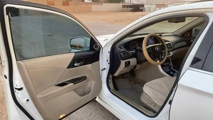 هونداي اكورد 2015 السياره بحال الوكاله جاهزه على النقل بيع مستعجله 20,000 ريال للتوصل وتس فقط   594813462


**إذا كنت صاحب هذا الإعلان وتريد حذفه لأي سبب، رجاءا أرسل رسالة إلى الدعم الفني**