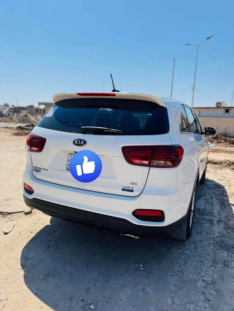 السلام عليكم 
سورنتو موديل 2019 شكل ال2020 وارد امريكي

فول عدا البصمه والفتحه 
باسمي 
رقم بغداد مشروع وطني
مكينه 4 سلندر
سياره جدا نضيفه 
بيها فقط البنيد وجاملغ بارد والباقي كفاله 
كير مكينه تبريد جديده بمعنى الكلمه 
السعر 169 وبيها مجال جدا بسيط
مكان السياره نجف شارع المطار الجديد 
***********ا Singapore
