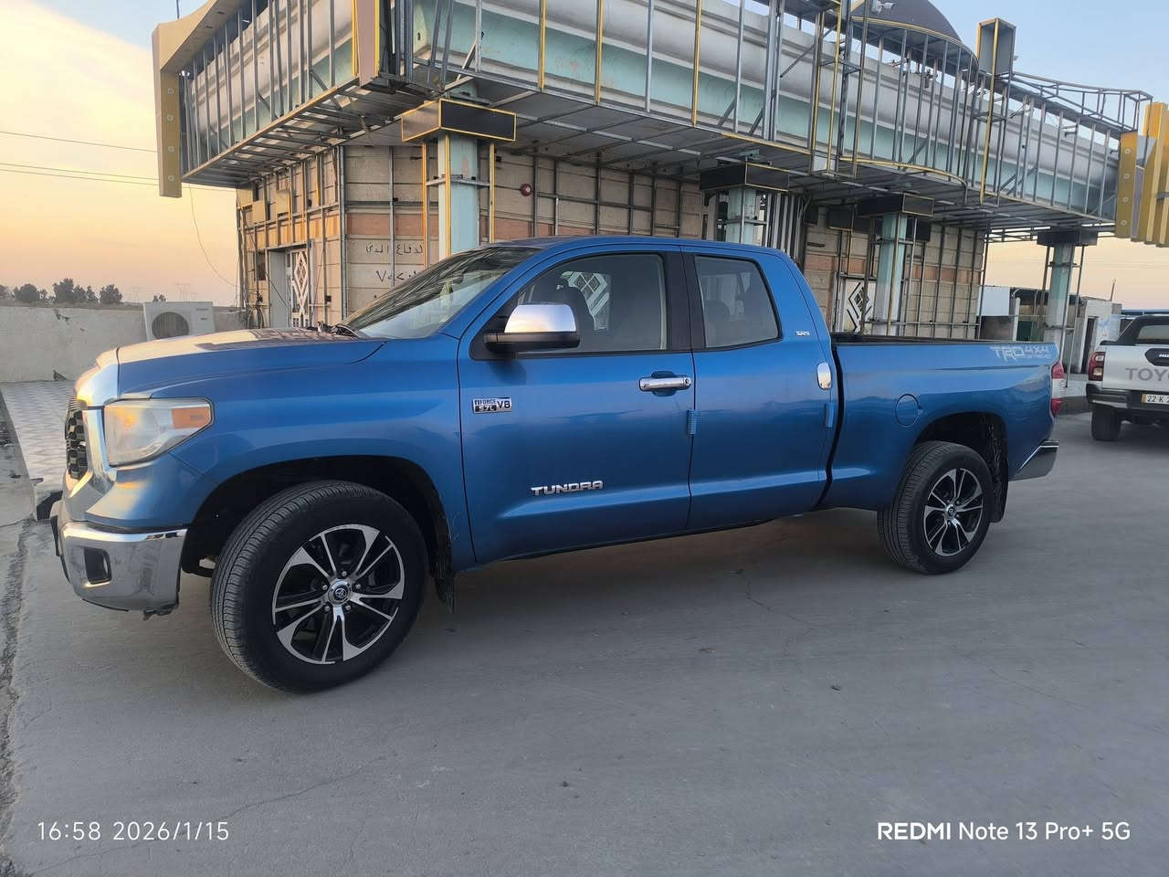 تيوتا تندرا موديل 2017 ظرر فقط الي مأشر هاتف ***********
