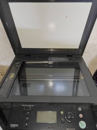 ثلاث طابعات كانون. مختلفات الموديل... الشكل الحديث و الشكل القديم..ملو...