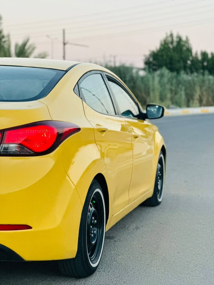 سلام عليكم النتره 2016  امريكي بنيد مبدل فقط كير ومكينه 1800 وحداديه وتخم تاير مكفولات كفاله عامه مصفره من الغرمات اسعر 103 وبيه مجال مكاني كربلاء طوريج رقمي ***********
