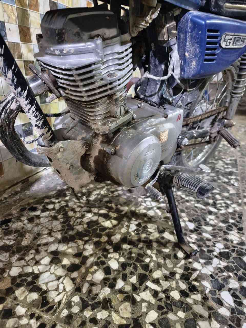 بيع فقط
كلك  السعر 200 وبيها مجال للشراي 
مكاني نجف للاتصال ***********
