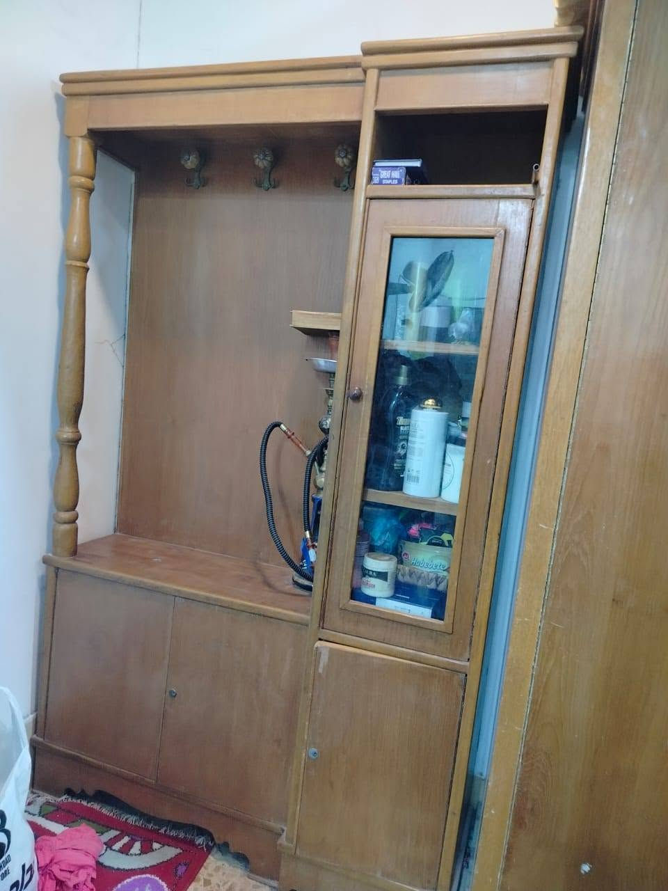 كاونتر اخو الجديد ٦٠٠ وبي مجال كنتور تزكام وزاويه نفس الشغل ٤٠٠ وبي مجال مغسله ٤٠ صيدليه حائط ٣٠ فاترينا ٥٠ للاستفسار اكثر اتصال واتساب *********** حي الجامعه قرب المجسرات
