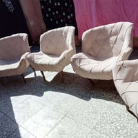 كراسي • للبيع • سعر قابل للتفاوض