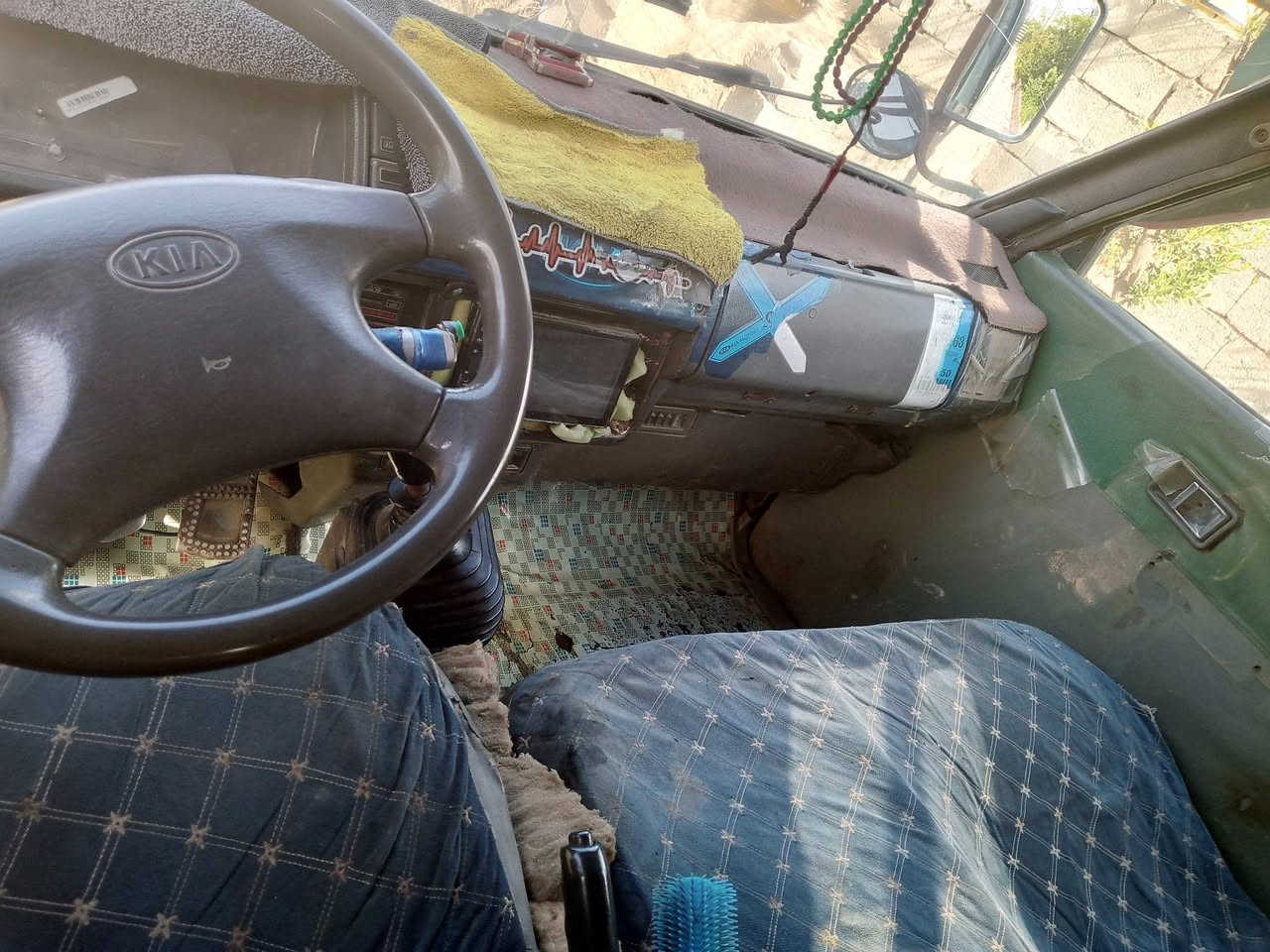 السلام عليكم
كيا بستا للبيع موديل  1994 رقم بغداد سنويه ل 2027 شهر 5
سياره كفاله كير مكينه جدد قبل شهر شادهن حاويه صدر جديد عينه وصينيه جديد اكسل فلاوين جدد كهربايات شغاله سياره مابيها اي نقص كبل لشارع شواصي نضيفات فقط واحد معمر شغل مضبوط تحويل ثاني يوم السعر 39 وبيها مجال 
مكان ديالى الخالص للاستفسار الاتصال على الرقم
***********
***********
