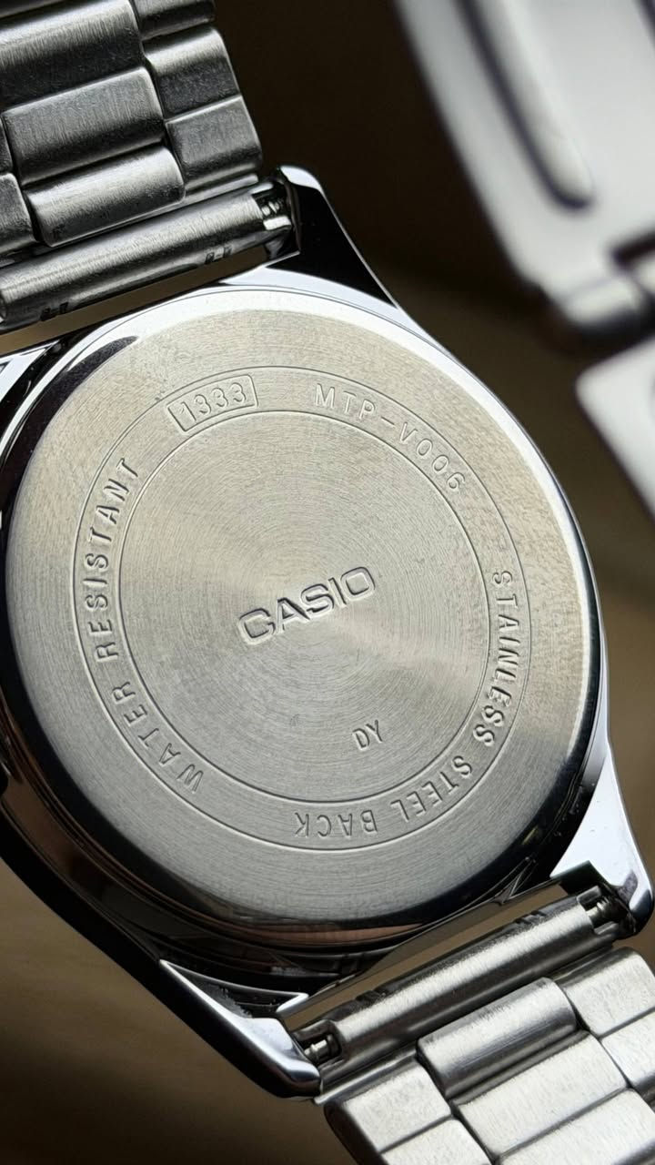CASIO 
اصلي وكالة 
كاملة المرفقات ( علبة حافظة+ كرنتي + دليل الاستخدام )
ضمان سنة 
رقم الموديل MTP-V006
نافذ يومي شهري 
دزاين كلاسك مميز 
ستانلس ستيل 
مقاومة للماء 

40 الف على اول تم

UVMYGFxRPJmLNeVVPP


**إذا كنت صاحب هذا الإعلان وتريد حذفه لأي سبب، رجاءا أرسل رسالة إلى الدعم الفني**