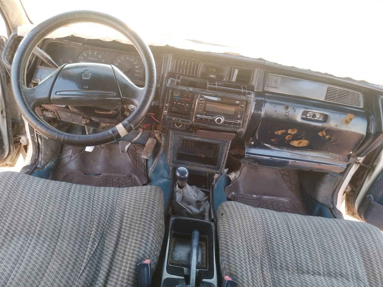 بيع مستعجل 
السلام عليكم سيدان مال مزاد موديل 1990 كير عادي كهربائيات شغاله مكينه ابلاديه نضيفه  صدر نضيف تايرات نص عمر مكان تكريت 
***********
