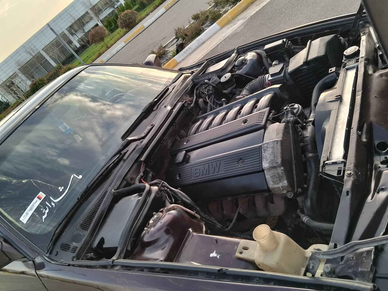 BMW 1992 525i
ماشالله ماله كه زور پاكو بى مه سره فه 
مه كينه ٥٢٥ كه پسه 
ماشالله له قوه تي
گير عادى🚀
فول موسفات
سلايت 
چوار جام كاره با 
ئه يبي ئيس
ته بريد 🥶
لايت ئه لقه 
زينؤن
ئيم پريفايه ر 
عه ته ر پان
بلاجكتور
ده عامى پيش و دواى M
بال سه ر جام بو به سراوه
كامل ناو گيچ ئيش ئه كات 
گيچى به نزينيش ئيش ئه كات
كاره بايي كامل مه زبوت
هه موو گيانى له سه ر ده قى شه ريكه ييه 
ماشالله ناو غورغه ى لوكه 
چوار به رگه ده رگاى لوك
چوار تايه و ويلى ٩٥ لوك له ژيره 
هيچ ده عموو ليدراوى نييه
چه كوشى پيوه نييه
مووس و براوه به شه رت 
سه نه وى ئه سلى بغداد به شه رتى ئه وه ليات
مالى كه س نه بيت پاره ى كه سي تيانه بيت
گير و مه كينه به شه رتى فيته ر 
له ماله كه بيمنه تم به دلى خوت فه حسى بكه
ته قه و ره قه به شه رت
هه ر چركه يه كو گه لايه ك بشكينه
سعرى ٣٧$ معامهله
سه ياره كه له سليمانييه 
ژم ***********
 ***********ژم
ئه گه ر موشته رى ته فون بكه 
توخوا ئه گه ر مووشته رى نيت سه رمان مه ئيشينه
