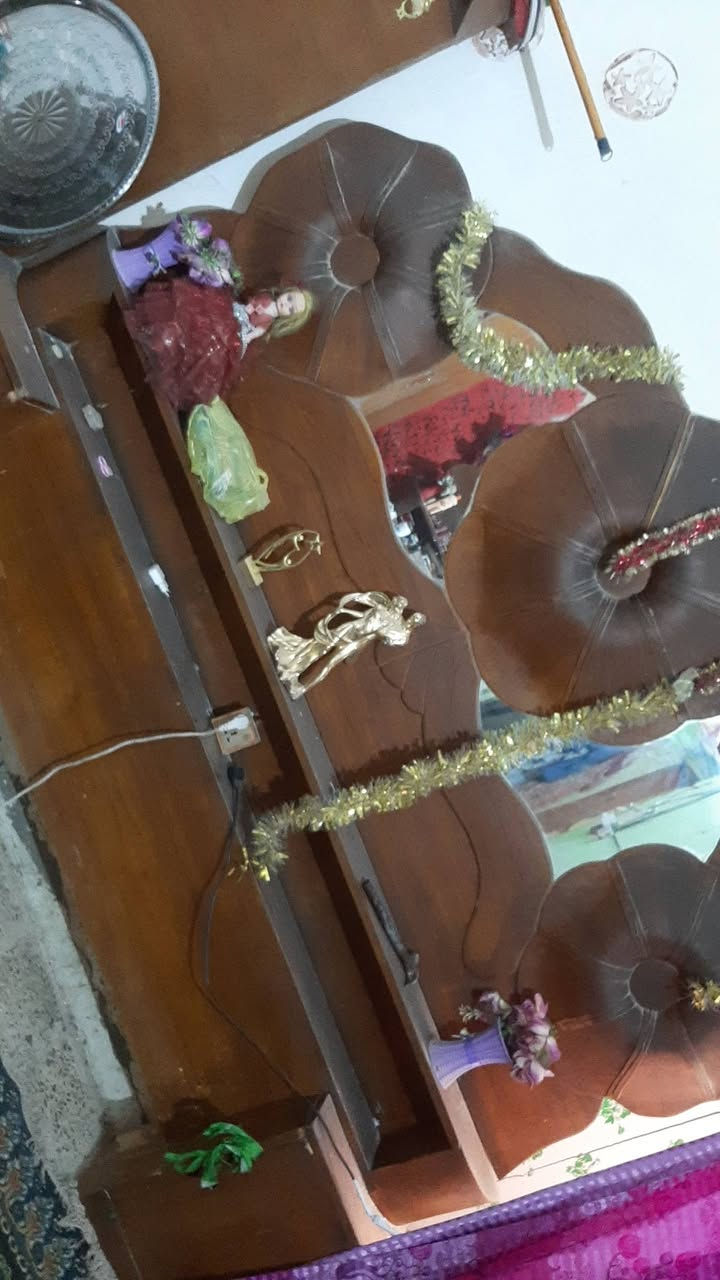 غرفه للبيع ***********
