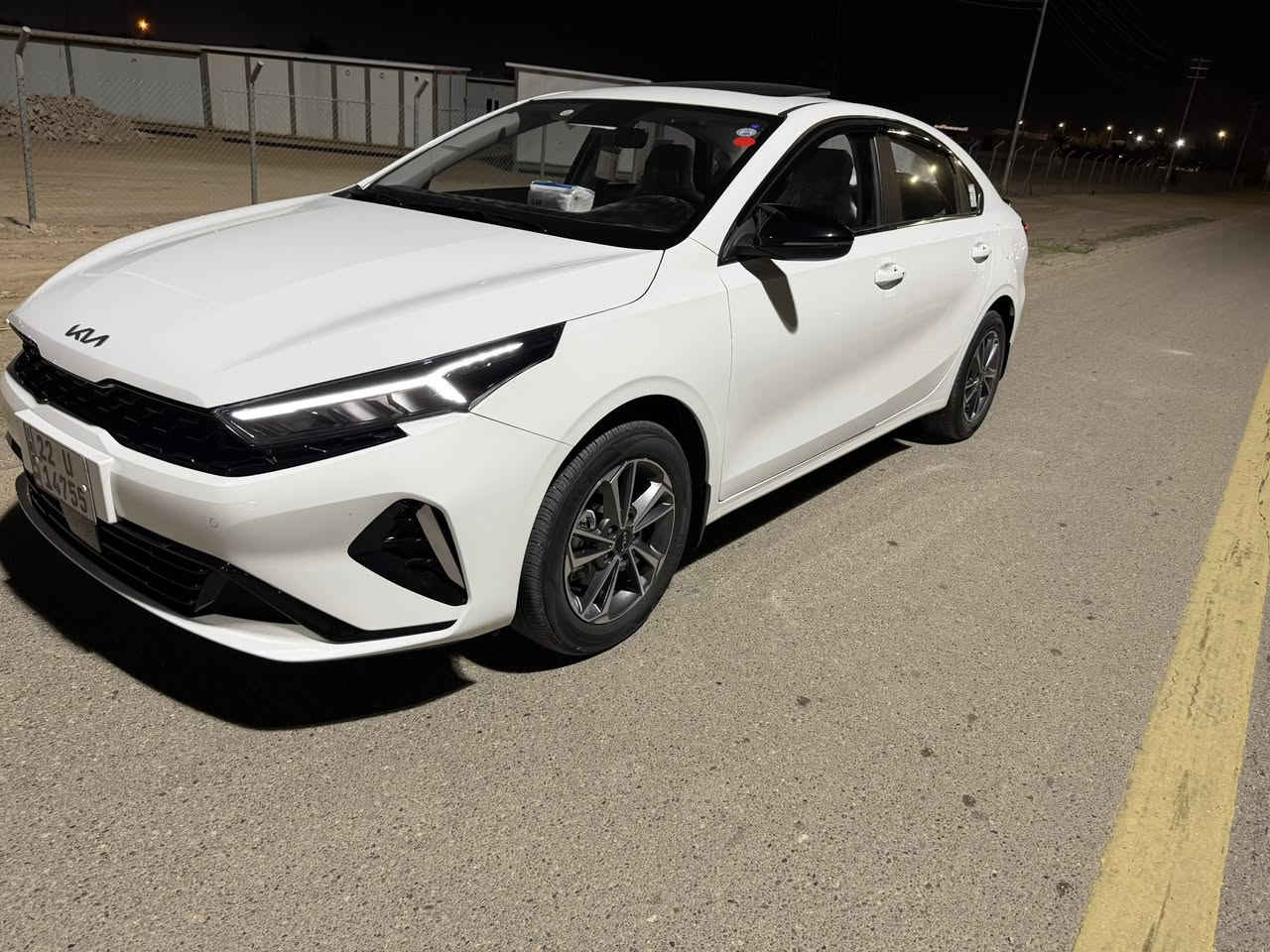 ***********
ماشيه٧
موديل ٢٥
برمادي
كفاله
