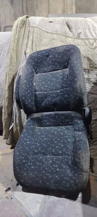 تخم كشنات كالوبر موديل ٢٠٠٠ حاويه السعر ٥٠٠ وبيه مجال بغداد مدينة الصد...