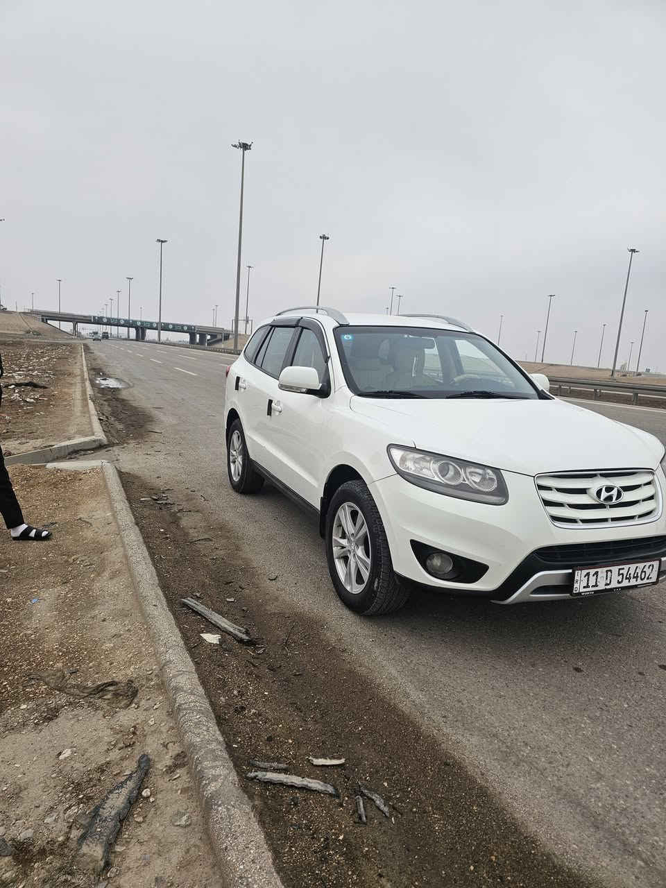 من رخصت الأدمن سنتافيا ١٢ محرك ٦ سلندر ٣٥٠٠ دفع رباعي محرك كير جديد *********** بية صبغ ٣اصابع بالبنيد ١٦٠ وبية مجال
