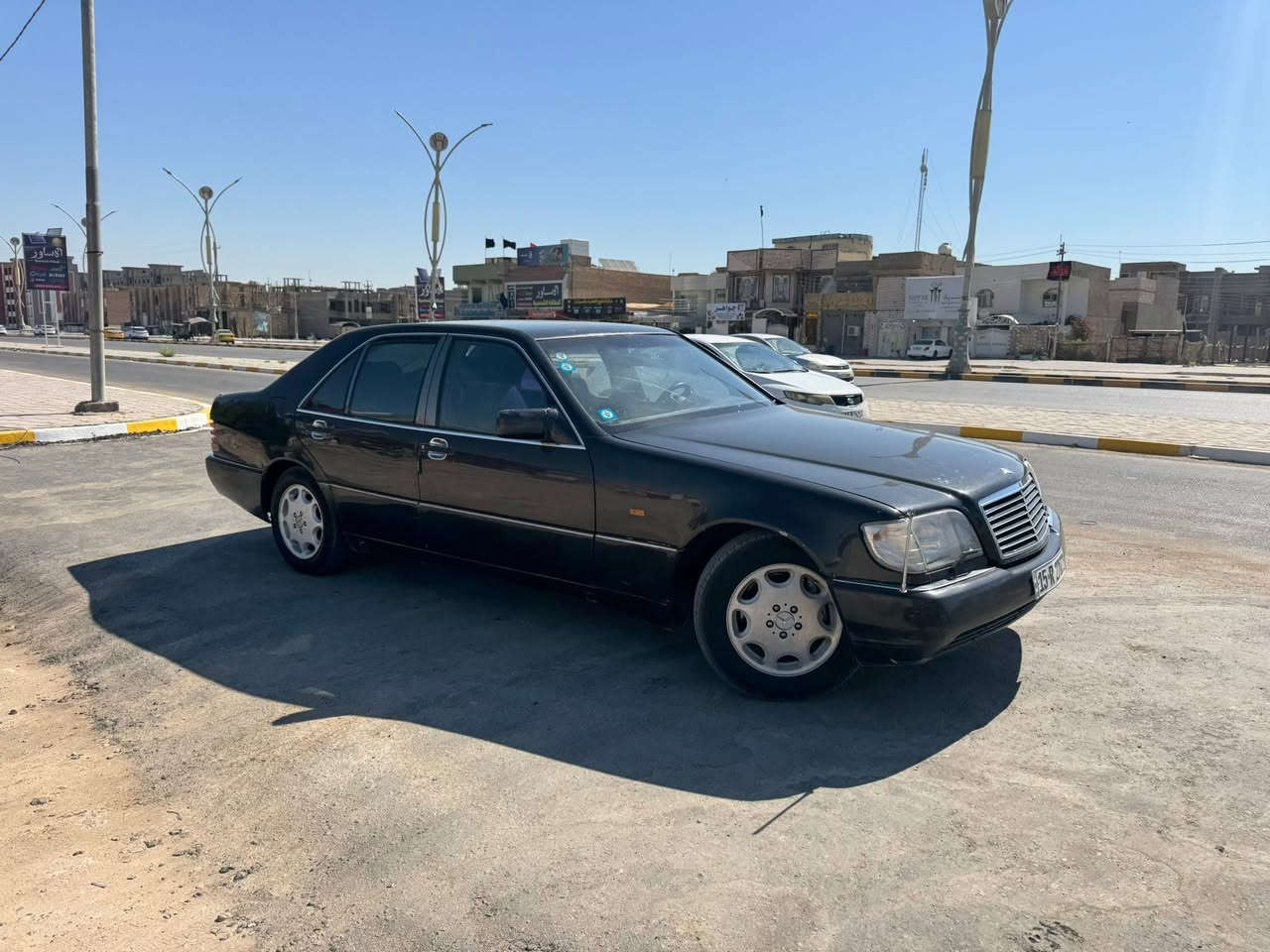 مارسدس شبح للبيع موديل 93محدث 96 مكينه جديده كير شرط كهربائيات كلها شغاله تبريد ثلج قطعتين رقم انبار تايرات صبغ عام جماليه حداديه نقص بس الخلفيه مكاني ديوانيه للاستفسار *********** السعر 55وبيها مجال
