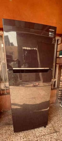 ثلاجة • استعمال قليل • الحلة شارع ٦٠