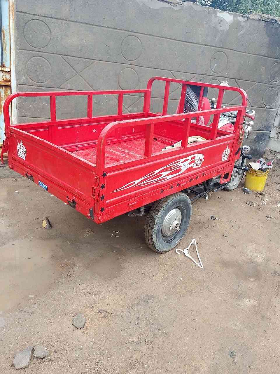 سلام عليكم ام تي ار للبيع سعر 1300 مليون وتلث ميه بيه مجال رقم الهاتف  ***********
