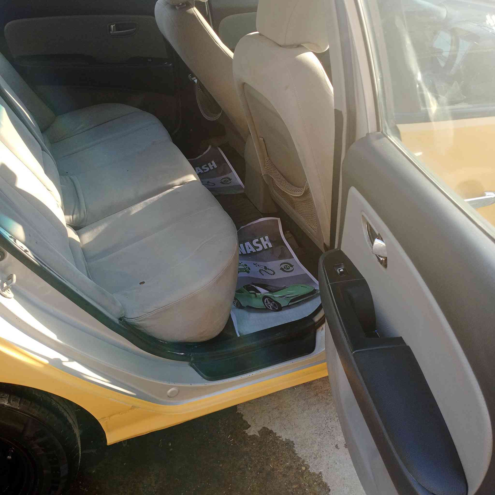 سلام عليكم النتراء موديل 2009 البيع كير مكينه خير من الله تبريد شغال لايتات زنون مكينه ٢٠٠٠ بيهه جاملغ وبنيد سيارة خير من الله سعر 82وبيه مجال ***********سيارة مال جنايه هيه غرامه مصفرة
