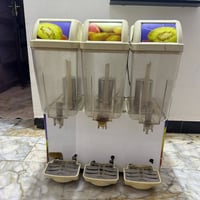 مكينة عصير لبيع نوع Hosk تركي اصلي شغاله وبسعر مناسب الاستفسار تصال عل...