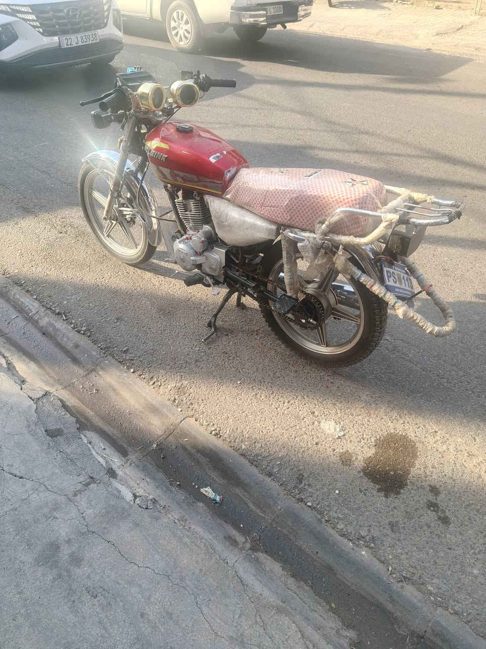 سلام عليكم ماطور 5كير شرط نضافه ال بيع يحتاج باتري يصير نكره سلف و دشبول مكسور ضاربه تيب عيب ماله هاي كهربيات كامل ملاحضه بس يحتاج باتري سعره 340الف بي مجال موديل 21 مكاني فيلق ***********
