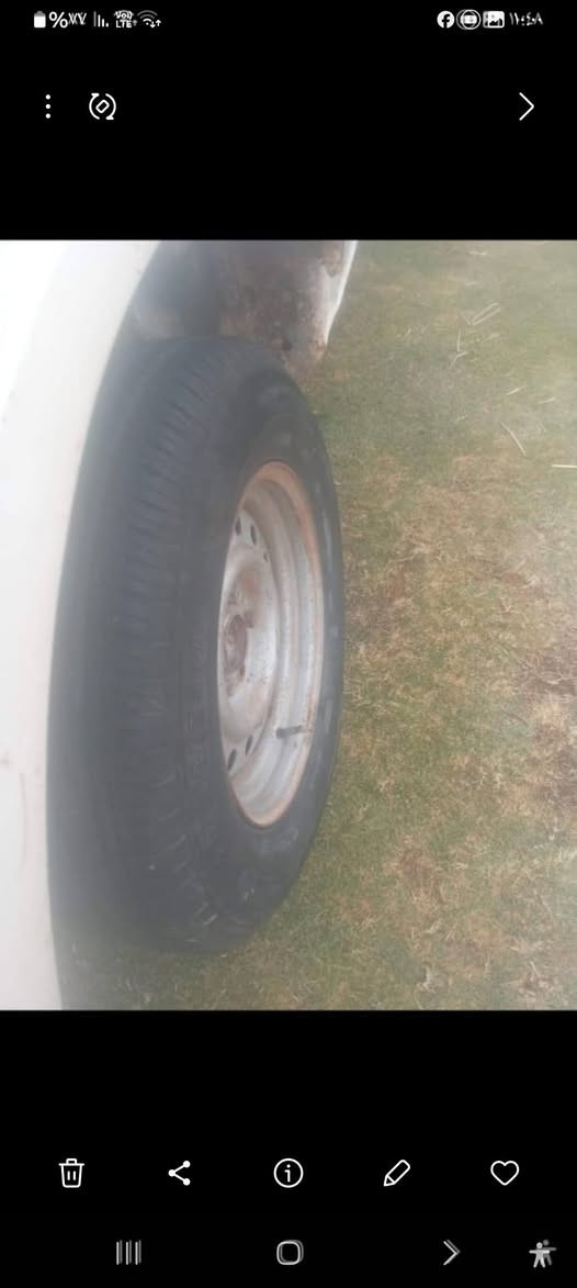 السلام عليكم بيكم كنو 2006 سياره بدون رقم سيارة مآل جناي تخم تاير جديد سيارة نظيفة شغاله محركه بيه تبخير السعر على هذا الرقم ‭0782 520 8293‬
