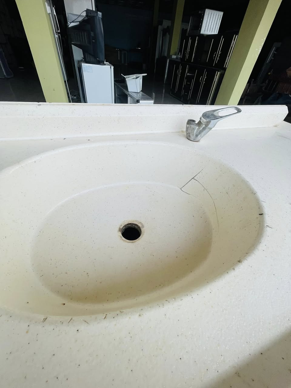 السلام عليكم سنك كرانيت جديد حيل وداخل بعد اجدد
للاستفسار ***********
