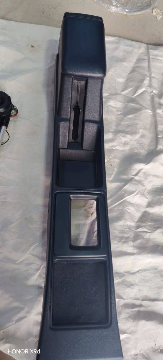 فرس أرنب سيدان ايسر بلاد ***********
