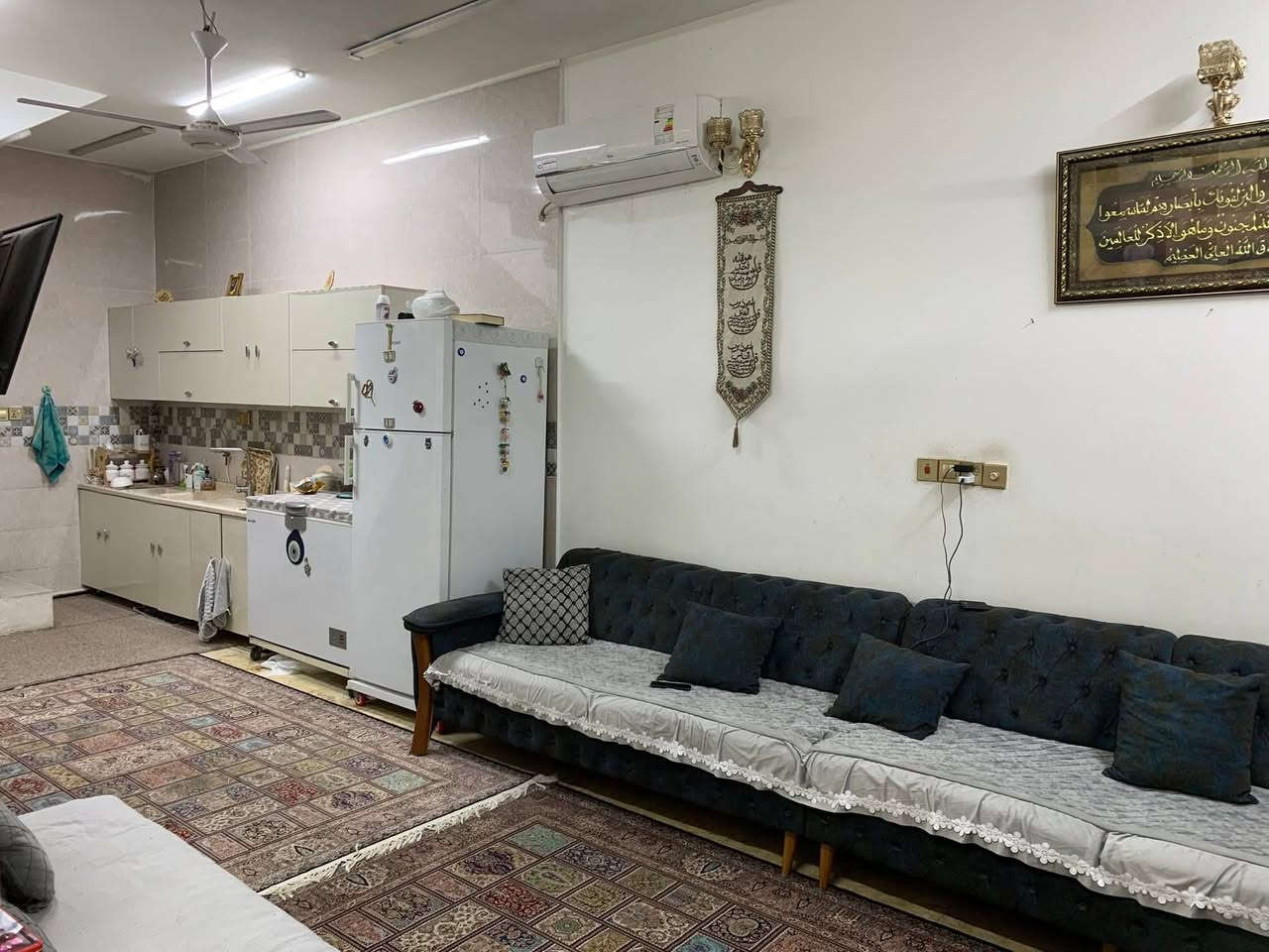 للبيع بيت 50م في حي العداله بناء حديث طابقين يحتوي على غرفتين وصاله ومطبخ ومجموعة صحيات ومطبخ حار
-سنة البناء 2022 صب كونكريت
-شارع بعرض 10م

-لمعرفة بقية التفاصيل والصور والموقع GPS تواصل خاص او واتساب ***********

-لدينا طلبات كثيرة نستقبل عروضكم العقارية من خلال تواصل خاص او واتساب
