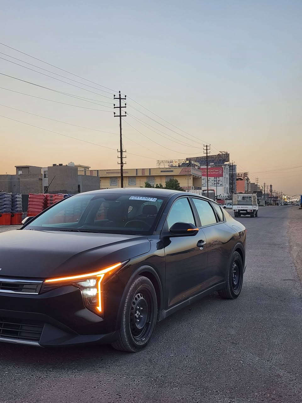 سلام عليكم للبيع فقط 
كيا K4 موديل 2025 وارد امريكي 
حادثه جاملغ وبنيد فقط بدون دواخل بدون ايرباك بشرط وصور حادث مرفقه وي الصور شوفهن
مواصفاته -ماشيه ١٢ الف مايل
محرك 2000 الفين دوش 
بصمة تشغيل وابواب وتشغيل عن بعد 
تبريد قطعتين خلفي وامامي 
تدفئه بلكشنات وتدفئه استيرن 
شاشه كبيره متصله عداد رقمي ديجتال 
لايت عدسات زينون 
شاحن وايرلس اشاير بلمري وباقي مواصفات معروفه رقم اربيل الدولي الجديد تحويل مباشر 
السعر 168 ورقه وبيه مجال بسيط 
مكاني بغداد ورا علوه الرشيد يم القوس 
اي استفسار- ***********
                - ***********
