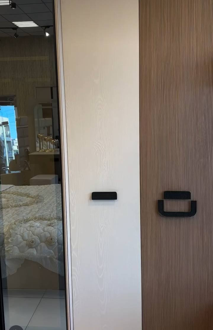 غرفه نوم لبيع. وتخم لبيع.  عنوان شعب  توصيل ماعندي


**إذا كنت صاحب هذا الإعلان وتريد حذفه لأي سبب، رجاءا أرسل رسالة إلى الدعم الفني**