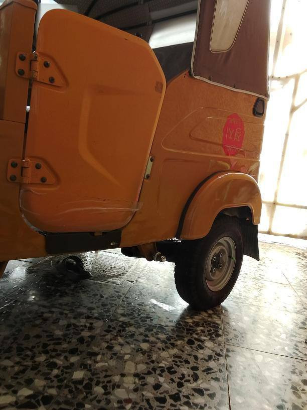 سلام عليكم تكتك موديل 2021
تكتك نضيفة نضافة فوال مكينة نضيفة  تكتك مال جناي 
مكاني بغداد الحسينيه مال الراشدية  سعر تكتك 7 وربع  
بيهة مجال حك الجية هاذة رقم  ***********
