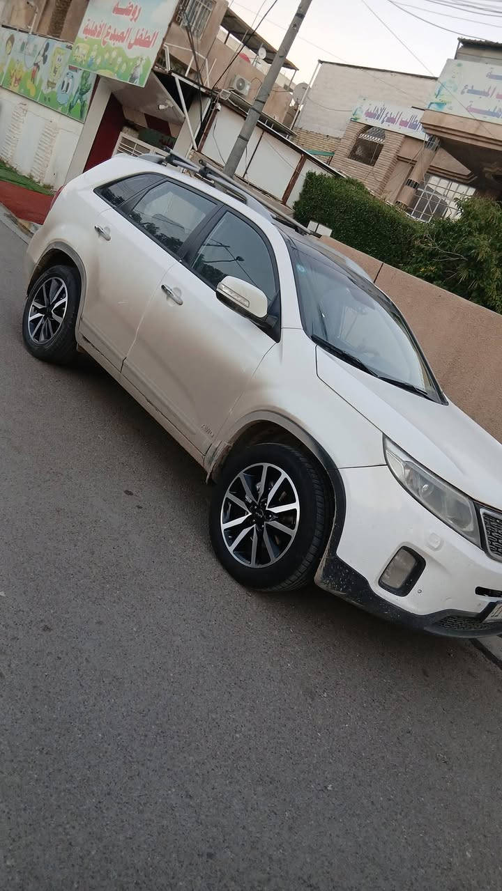 السلام عليكم سورنتو ٢٠١٥ خليجي فول مواصفات ١على ١ مكفولة كفالة عامة من الصبغ والبارد مينة ٦ سلندر  كير محوك مكفولات معدا مبدل واشرات قبق ولفات الفوك السعر ١٩٠ وبيهة مجال ماني بغداد الدورة ***********
