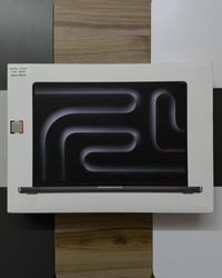 M4 Max 16 inch 🟥New🟥 🔴1 TB hard 🔴36 Gb Ram ⬛Space Black color 👍Guarant...