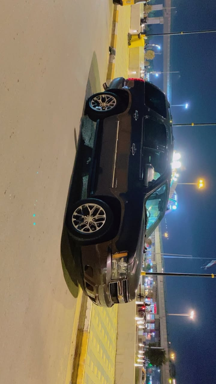 السلام عليكم 
للبيع او المراوس 
تاهو 2011   LTZ فول مواصفات للاخير رقم بغداد الجديد  حادثها جاملغ خلفي ومرشوشه حزام للجمالية السياره جاهزه 
تخم تاير ويل ٢٠ فتحة سقف كامره وشاشة كشن كهربائي ملكي جنطة كهرباء السعر 190 وبيها مجال مكان السياره الكوت  للاستفسار الاتصال على الرقم ***********
