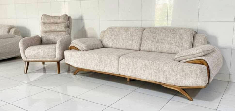 من مخازن المدائن للاثاث التركي جملة ومفرد موديلات متنوعه من القنفات التركي موصافات مختلفه البيع جمله ومفرد للاستفسار على الخاص او على الرقم واتساب ***********
