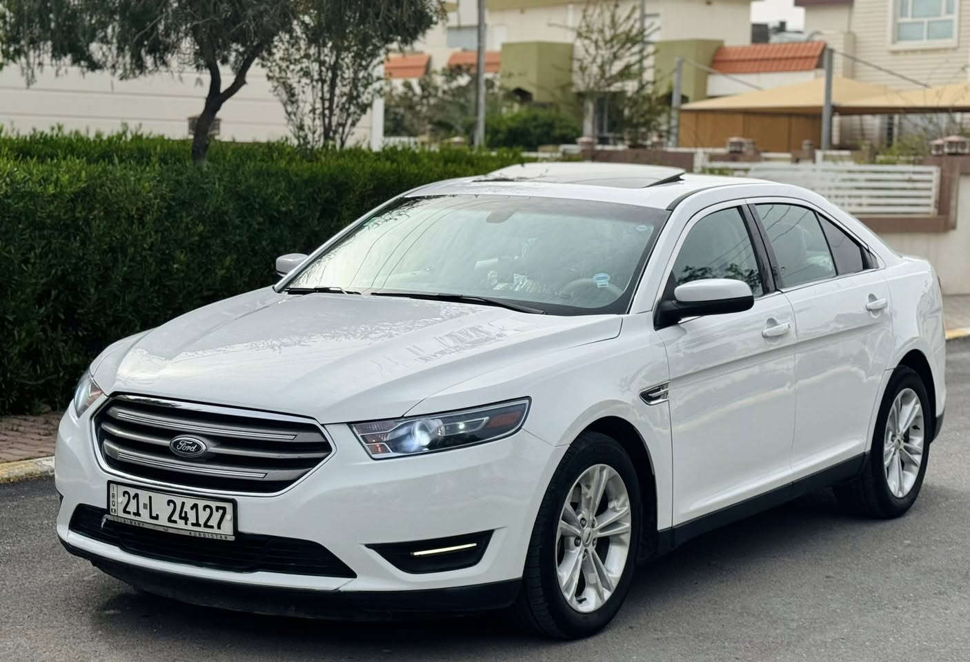 السَلٱمٌ عـَلـْيگمّ
سعر113ورقه
للاتصال ***********
فورد تورس 2013 خليجي 
شريكه نيفا
فول موصفاتsel 
محرك 6 سلندر  
حجم محرك 3500
 سونار مرفقه
كشنات امامي كهربايي 
دواخل سياره جديده
سقف سلايت(فتحه)
شاشه جبير+شاشه لمس
حساس  خلفي 
كاميره خلفي
لايتات زنون 
وثبيت سرعه 
مانع انزلاق 
 تبري تدفئة شغال
كير محرك جديد شرط
صدر امامي خلفي جديد
تخم تايرات جديد
‏كهربائيات—كله شغال -
شرط سياره جاهزه 
تحويل مباشر
سياره مابي نواقص بدون مصرف 
رقم سليمانيه 
رقمه وسنويه جديده لحد 2027
شرط تحويل او غرامه 
تحويل مباشر 
عنوان ديالي خانقين ✅
