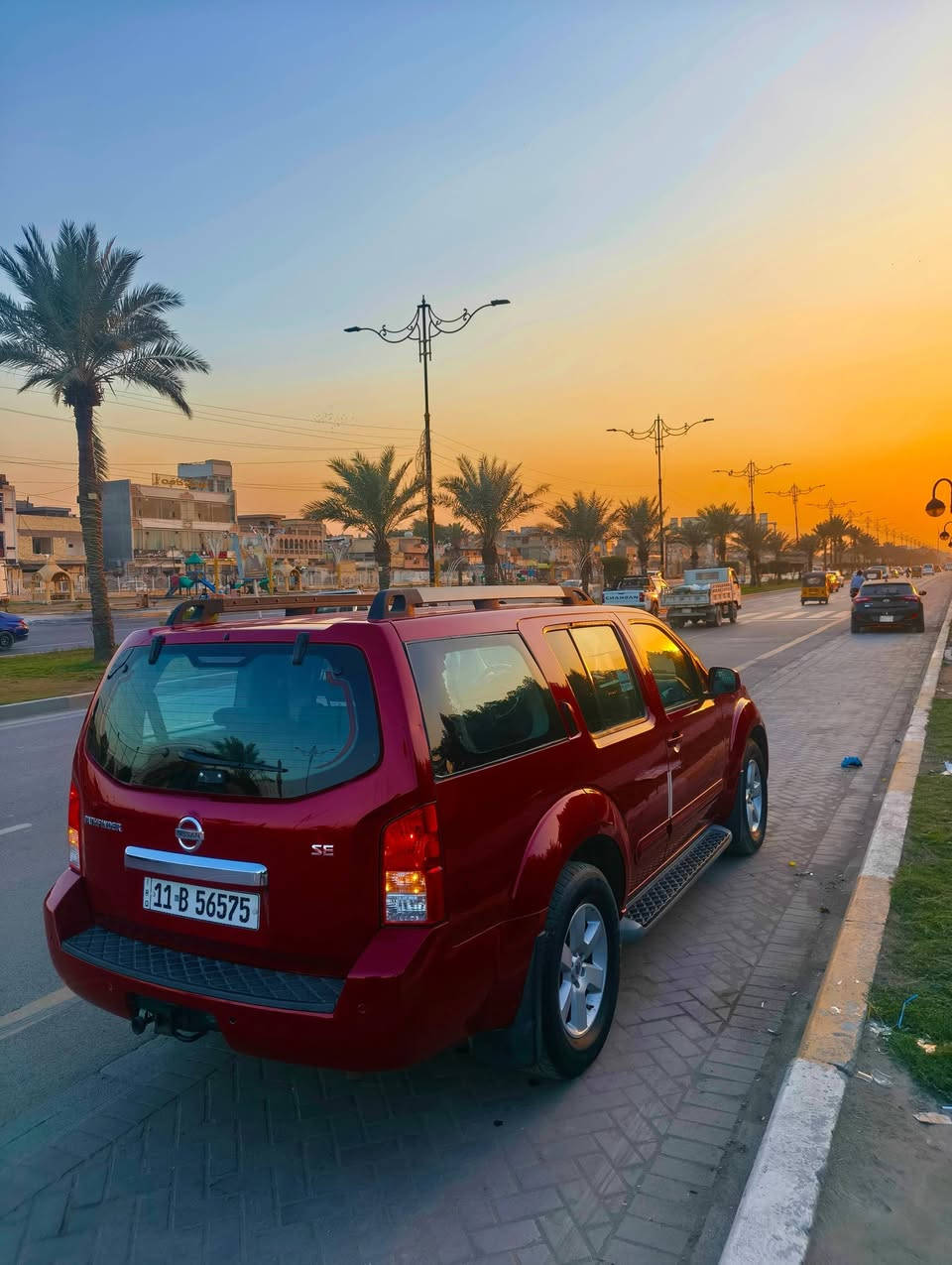 سلام عليڪم 
سياره نيسان بافندر مديل 2009 وارد امريكي  سبعه راكب باسمي ثاني يوم تحويل كفاله عامه من صبغ وضربه كير ومحرك خير من الله ✅رقم الانكليزي جديد سنويه جديده تنتهي لغايه 2028 هزه جديده  صدر نضيف وتخم تاير كشن كهربائي ✅+ دوسات كهربائي تحكم ستيرن كهربائيات كله شغاله ✅+ جام اوتماتك فتحه سلايت بلسقف بانزين ✅+ منضومه غاز 3 قطع تبريد شغاله ✅+ لايت عادي + لايت زنون + شاشه بلدشبول كشنات كلش نضيف سياره جاهزه من كلشي ✅ سعر 115 بيه مجال بسيط  العنوان بغداد مدينه الصدر سياره احله من صور للستفسار رقم *********** متواجد عل خاص واتساب ثنينهن✅
