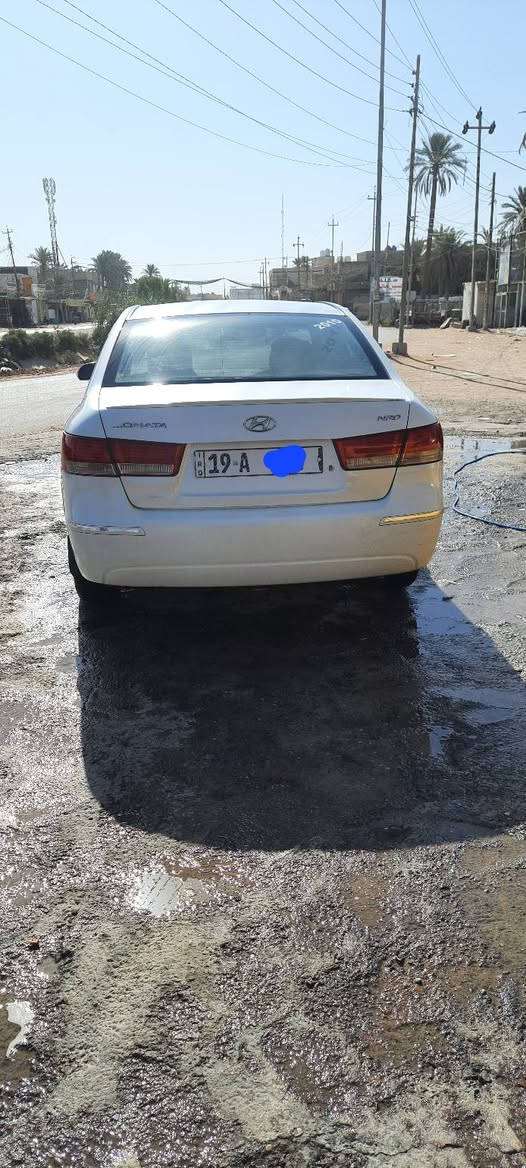 سوناتا ٢٠١٠ وارد كوري محرك ٢٤٠٠ مكفولة من الضربة والصبغ فقط تكحيل بسيط رقم كربلاء السعر ١٢٠  وبيهة مجال بسيط للاتصال ***********
